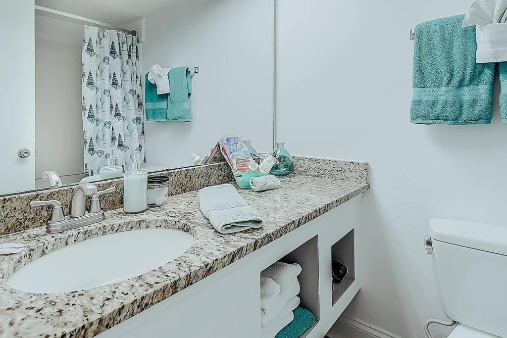 Ocean Front Comfy Condo W/Kitchen, Sleeps 4, Snowbird Paradise Myrtle Beach Zewnętrze zdjęcie