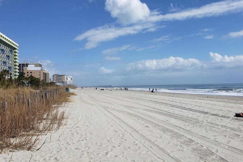 Ocean Front Comfy Condo W/Kitchen, Sleeps 4, Snowbird Paradise Myrtle Beach Zewnętrze zdjęcie